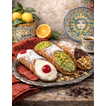 cannoli_siciliani_su_piatto_elegante