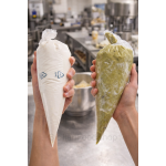 mani_e_sac__poche_di_ricotta_di_pecora_in_cucina